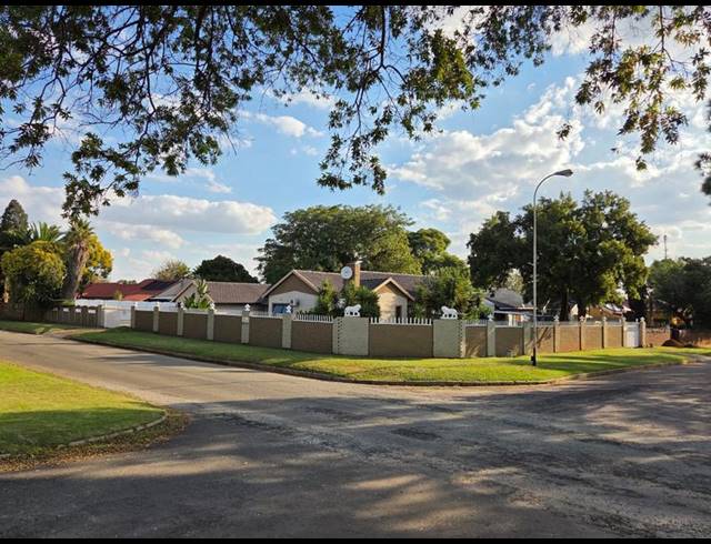 5 BEDROOM PROPERTY TO RENT IN ELSPARK